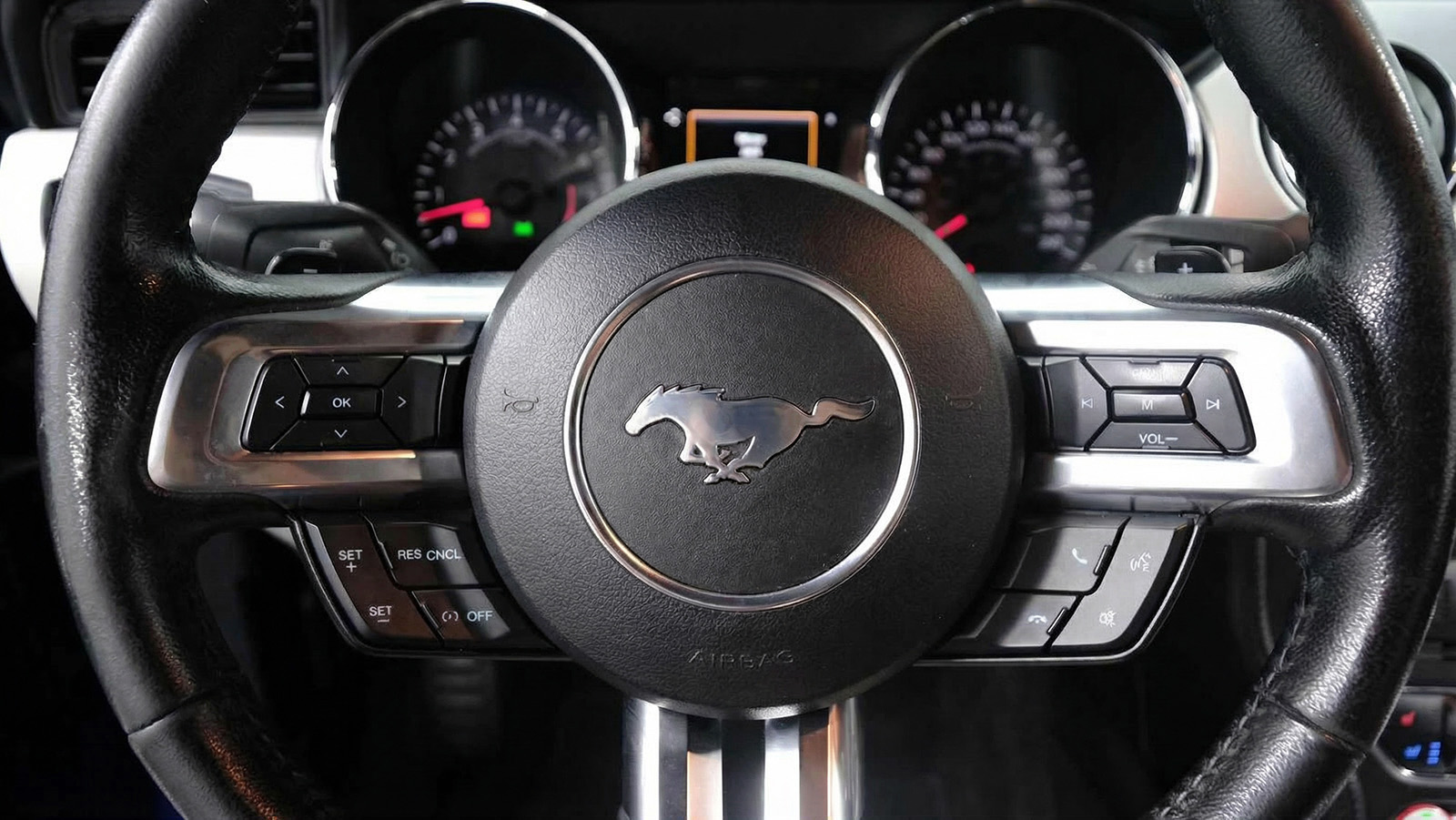 Ford MUSTANG SHELBY