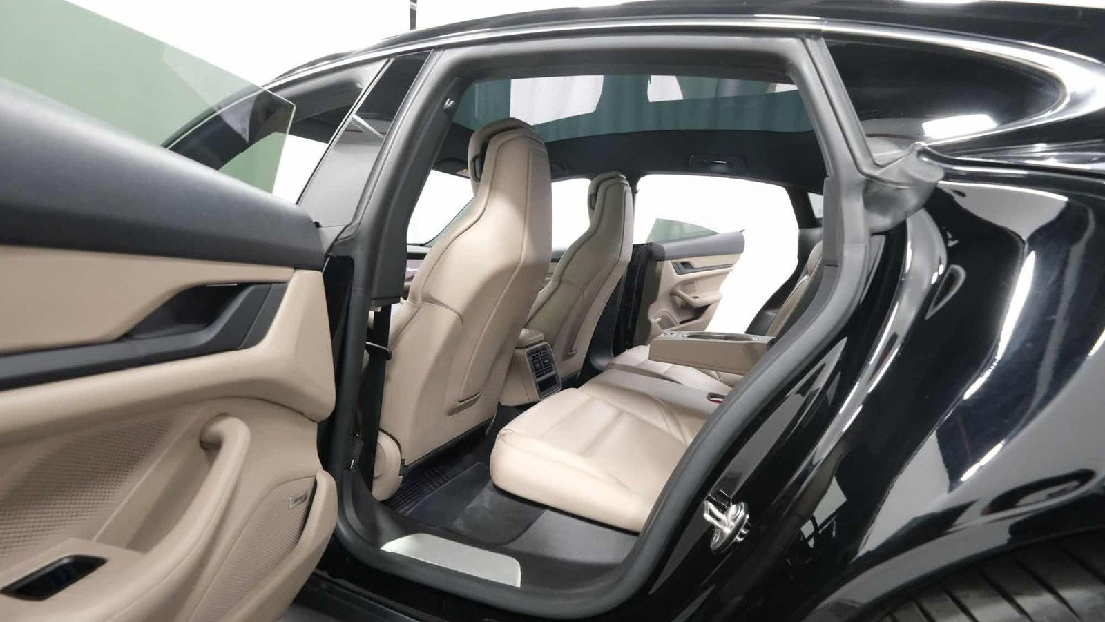 Porsche TAYCAN TURBO S