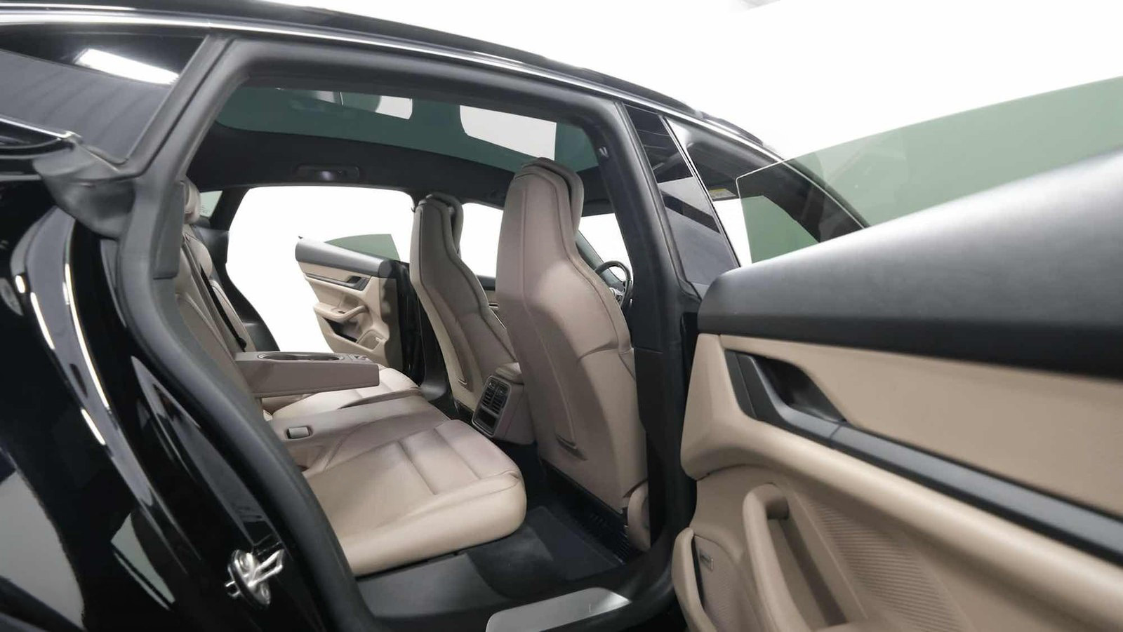 Porsche TAYCAN TURBO S