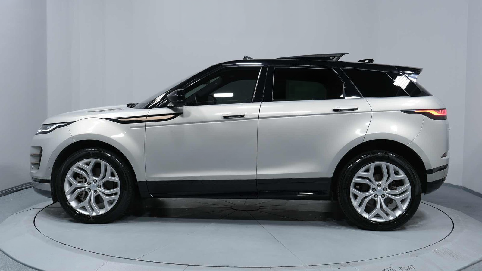 Land Range Rover EVOQUE
