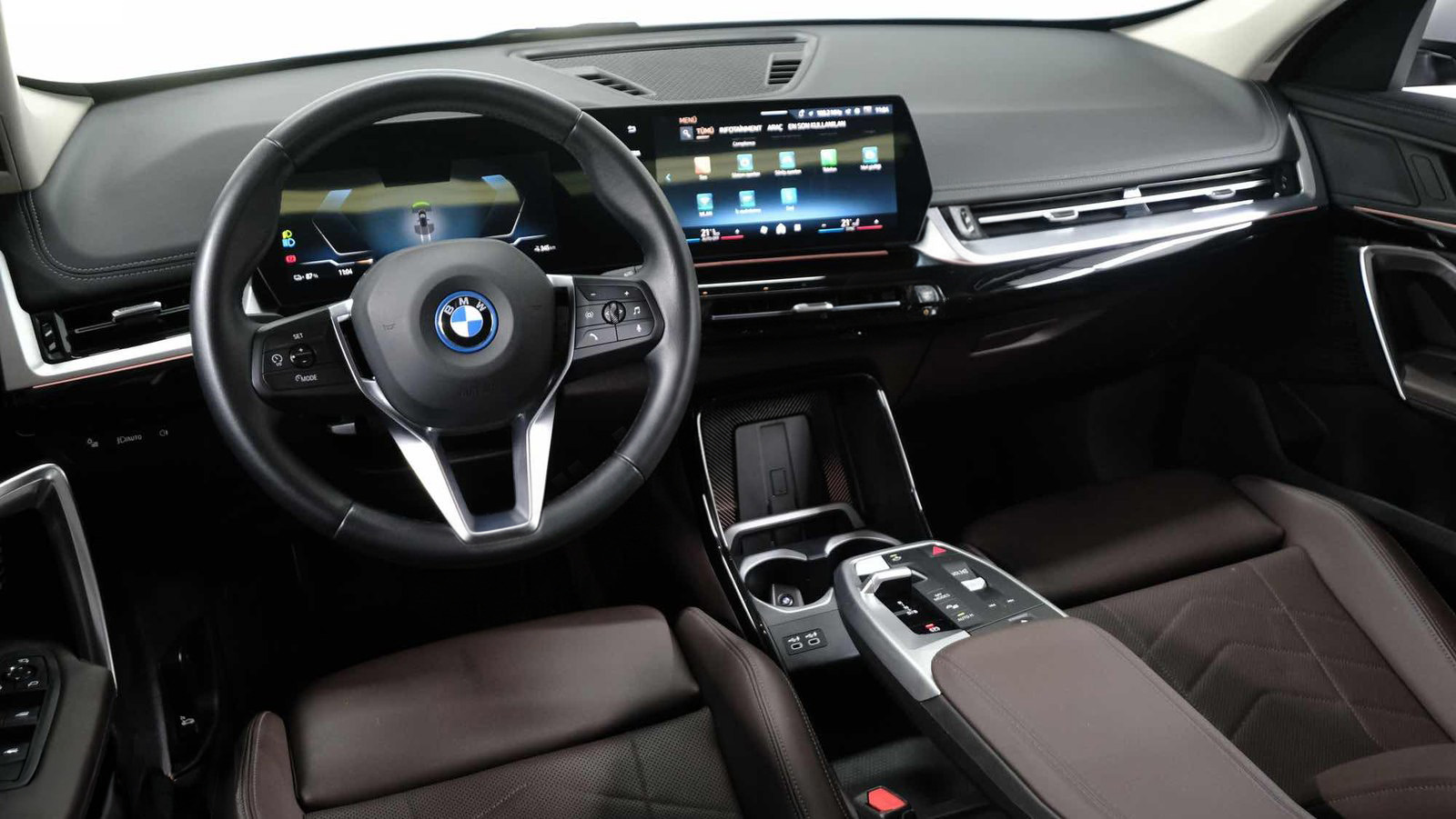 BMW İX1